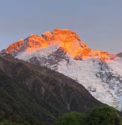Sunsetting over Mount Cook National Park