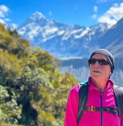 Aoraki / Mount cook national park hiking tour3