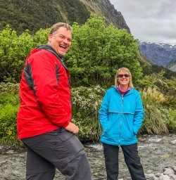 Couple at Monkey Creek, Fiordland New Zealand