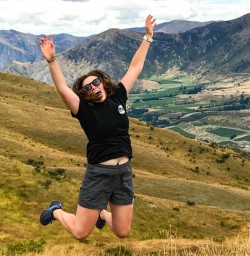 Guide jumping on Crown Range