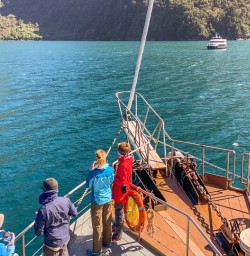 Boat cruise at Milford Sound, Fiordland New Zealand