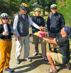 Queenstown bike ride snack stop