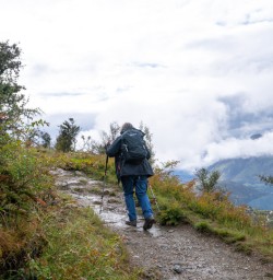 3. Guest walking up Rocky Mountain Trail