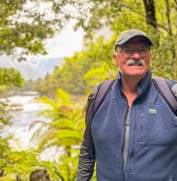 3. Mens solo travel on Milford Track