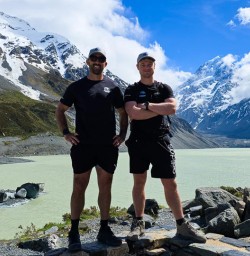 Hiking in Aoraki