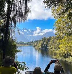 Lake Matheson walking track 