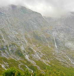 Milford Sound adventure tours 