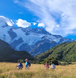 Mount Cook National Park walking and hiking tours 