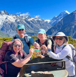 Walking tours in Mount Cook Na