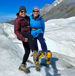 Heli-hiking tasman glacier 