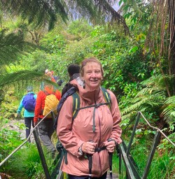 Milford Track hiking tours