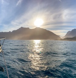 Sunrise at Milford Sound, Fiordland New Zealand