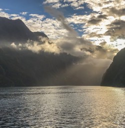 Sunrise at Milford Sound, Fiordland New Zealand