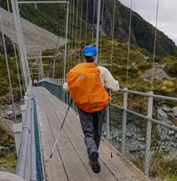 Walking the Hooker Valley Track, Canterbury New Zealand