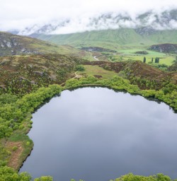 4. Diamond Lake