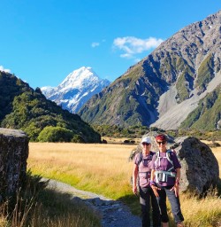 4. Guests in Hooker Valley