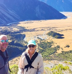 4. Two guests hiking Sealy Tarns