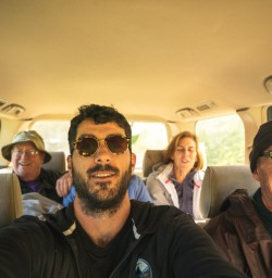 5 Guide Ryan and guests in the car2