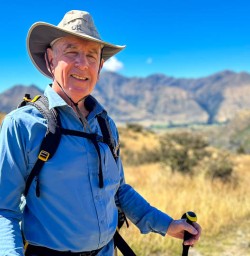 Rocky Mountain and Diamond Lake Track walking and hiking tours 