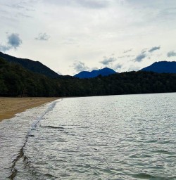 Small group tours in New Zealand 