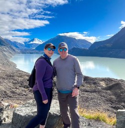 Walking tours to Tasmn Lake