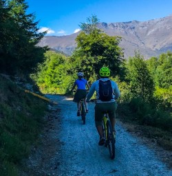 Biking the Queenstown Trail, Otago New Zealand