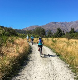 Cycling the Queenstown Trail, Otago New Zealand