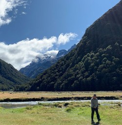 Guest in valley