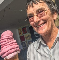 Ice cream at Cromwell, Otago New Zealand