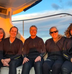 Ladies on Kaikoura dolphin tour