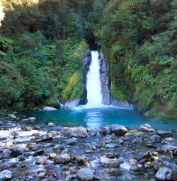 Giants Gate falls