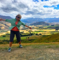 The view across the Wakatipu basin from the Crown Range