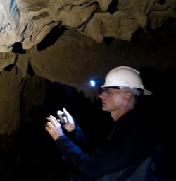 Viewing the Waitomo Cave formations