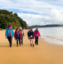5. Guide and guests Ulva I