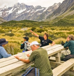 5. Hooker Valley lunch stop