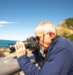 6 Dennis Widman capturing the action2