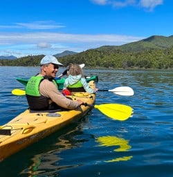 Kayaking tour Queen Charlotte Sound