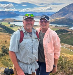 Rocky Mountain and Diamond lake in Wanaka 