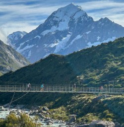 6 Swing Bridge and Aoraki Mt Cook Feb2025