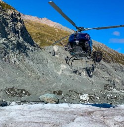 Glacier heli hike Mt Cook