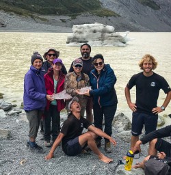 Guests and icebergs at Hooker Lake
