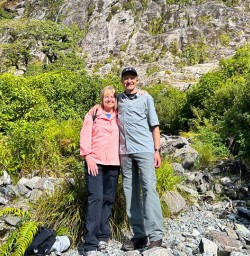 Milford Track guided tour hiking adventure