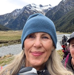 Mount aspiring national park hiking
