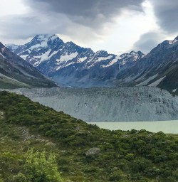Views of Mueller Lake from Sealy Tarns