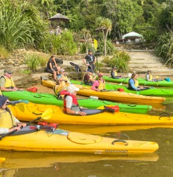 6. Guests ready to get on water Lochmara