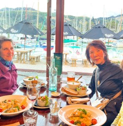 6. Guests enjoying dinner