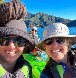 Kayaking tours Lake Mapourika 