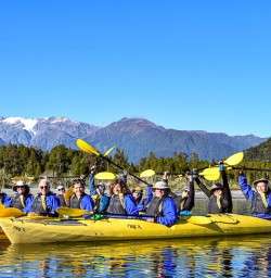 Lake Mapourika kayaking 