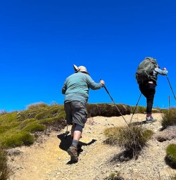 New Zealand hiking and adventure tours 