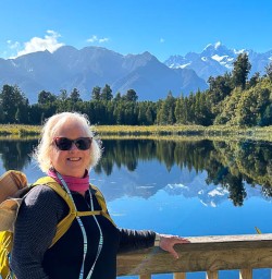Adventure walking tours at Lake Matheson 